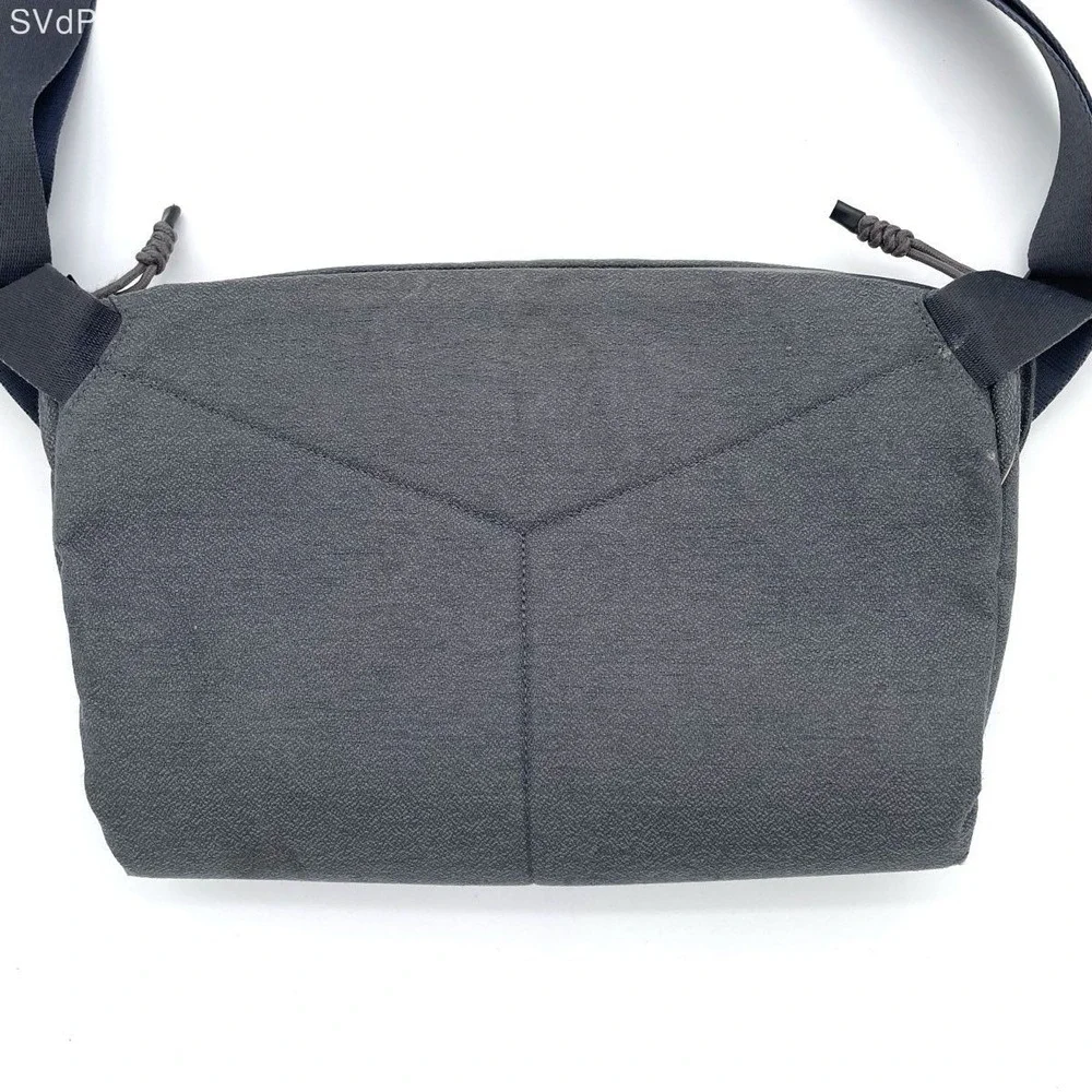 Bellroy Tokyo Messenger Bag Laptop Crossbody Shoulder Bag Tech Travel Organizer